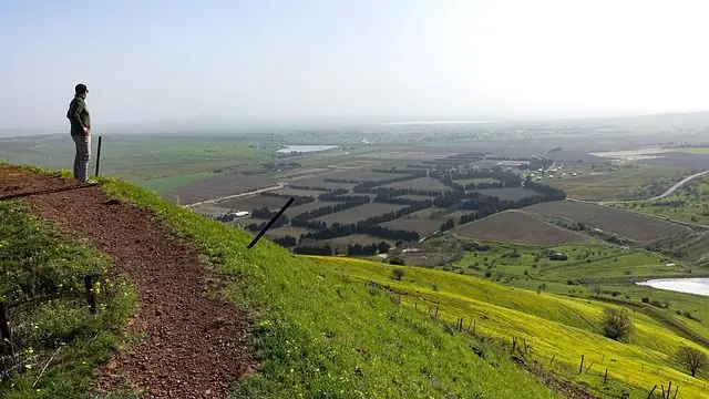 מבט אל אזור הכרמים